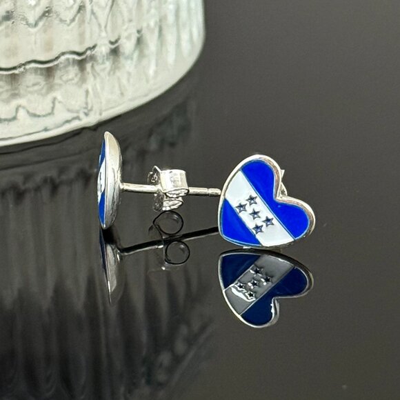Honduras Heart Earrings S925 Sterling Silver Handmade Ear Stud - Picture 4 of 5